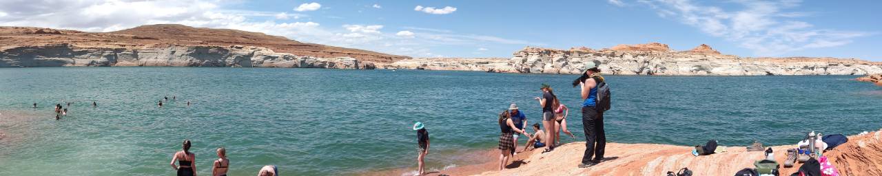 Swimming in Lake Powell at the "the chains", Glen Canyon Recreation area